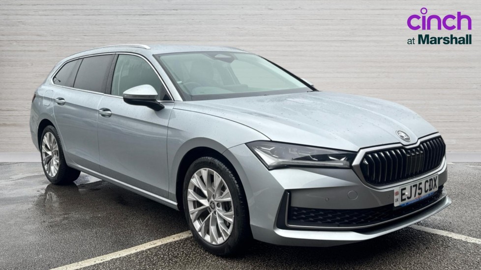 Main listing image - Skoda Superb Estate
