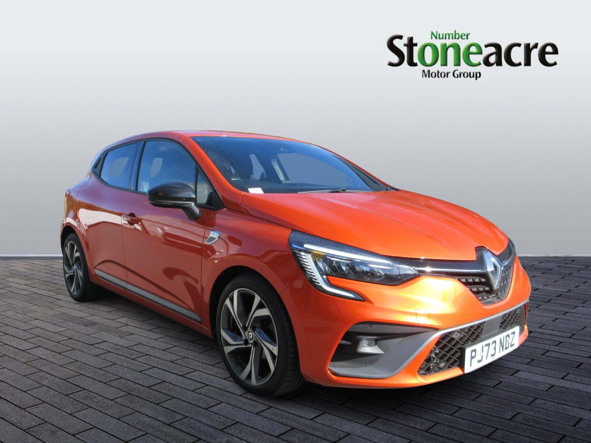 Main listing image - Renault Clio