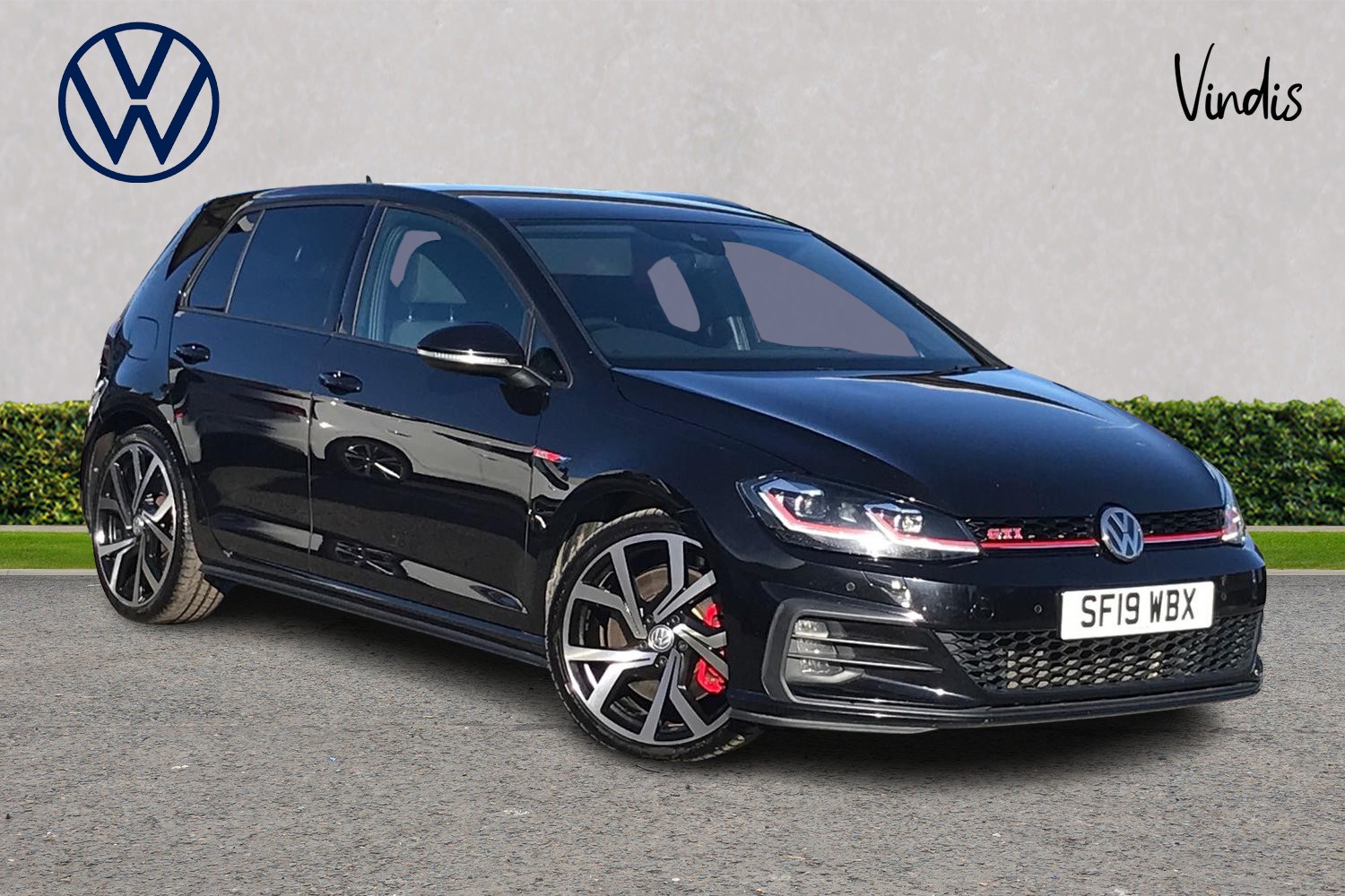 Main listing image - Volkswagen Golf