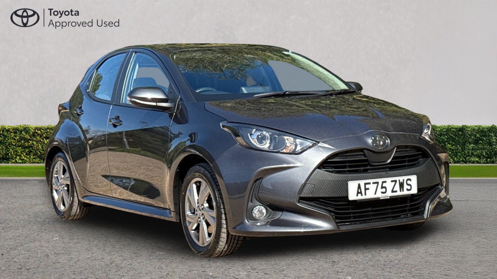 Main listing image - Toyota Yaris