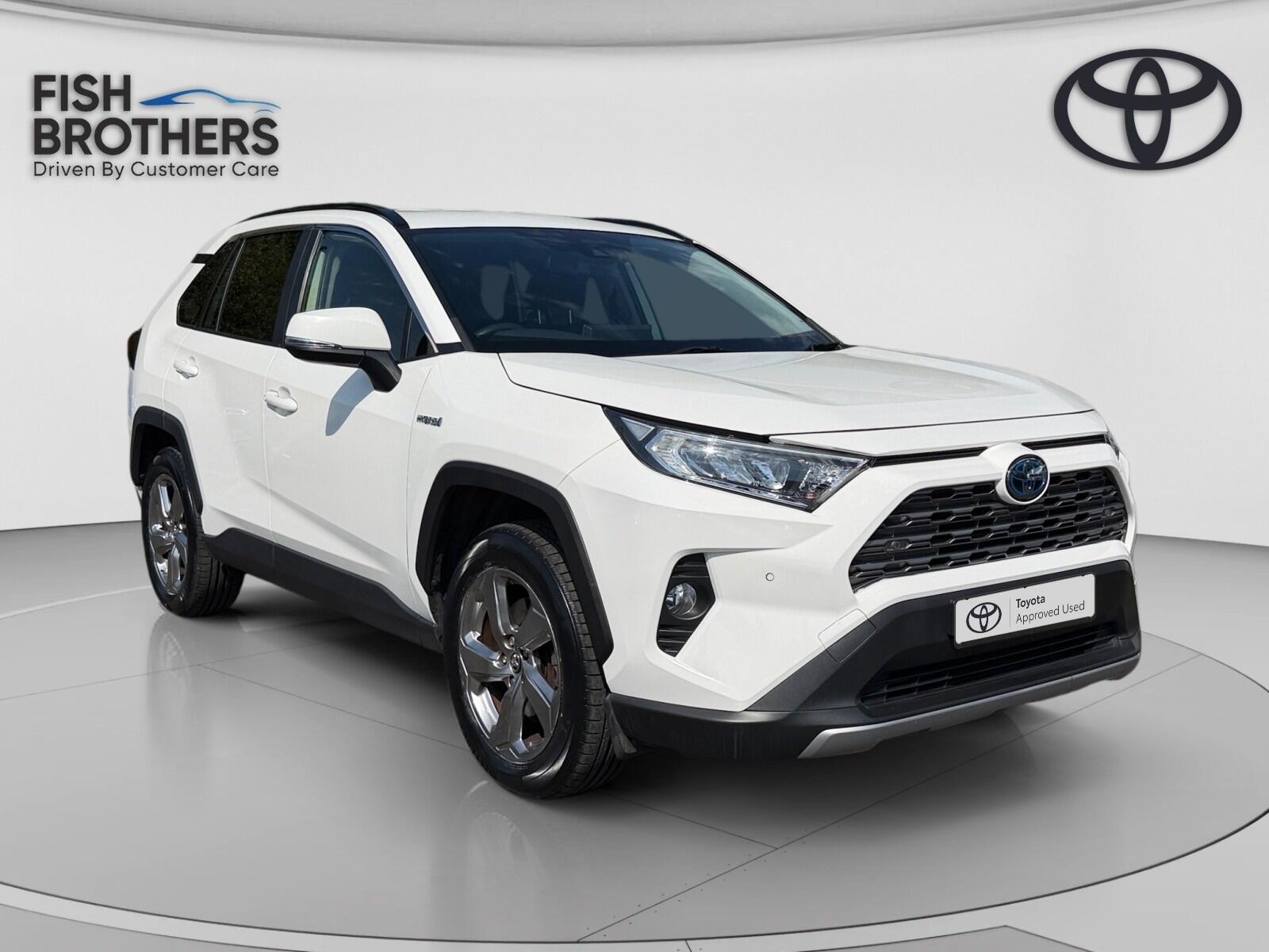 Main listing image - Toyota RAV4