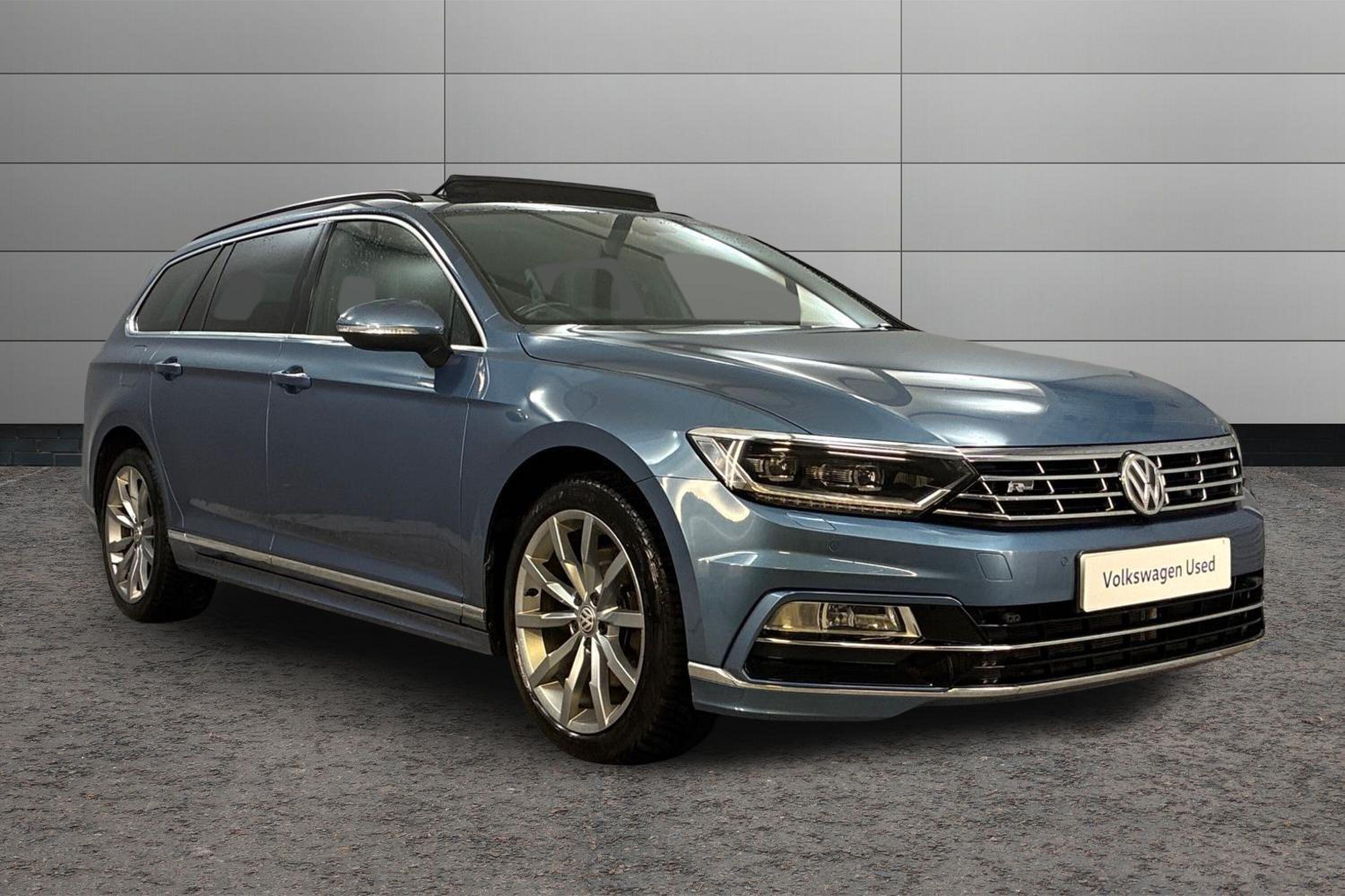 Main listing image - Volkswagen Passat