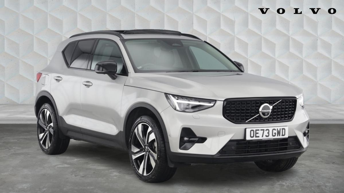 Main listing image - Volvo XC40