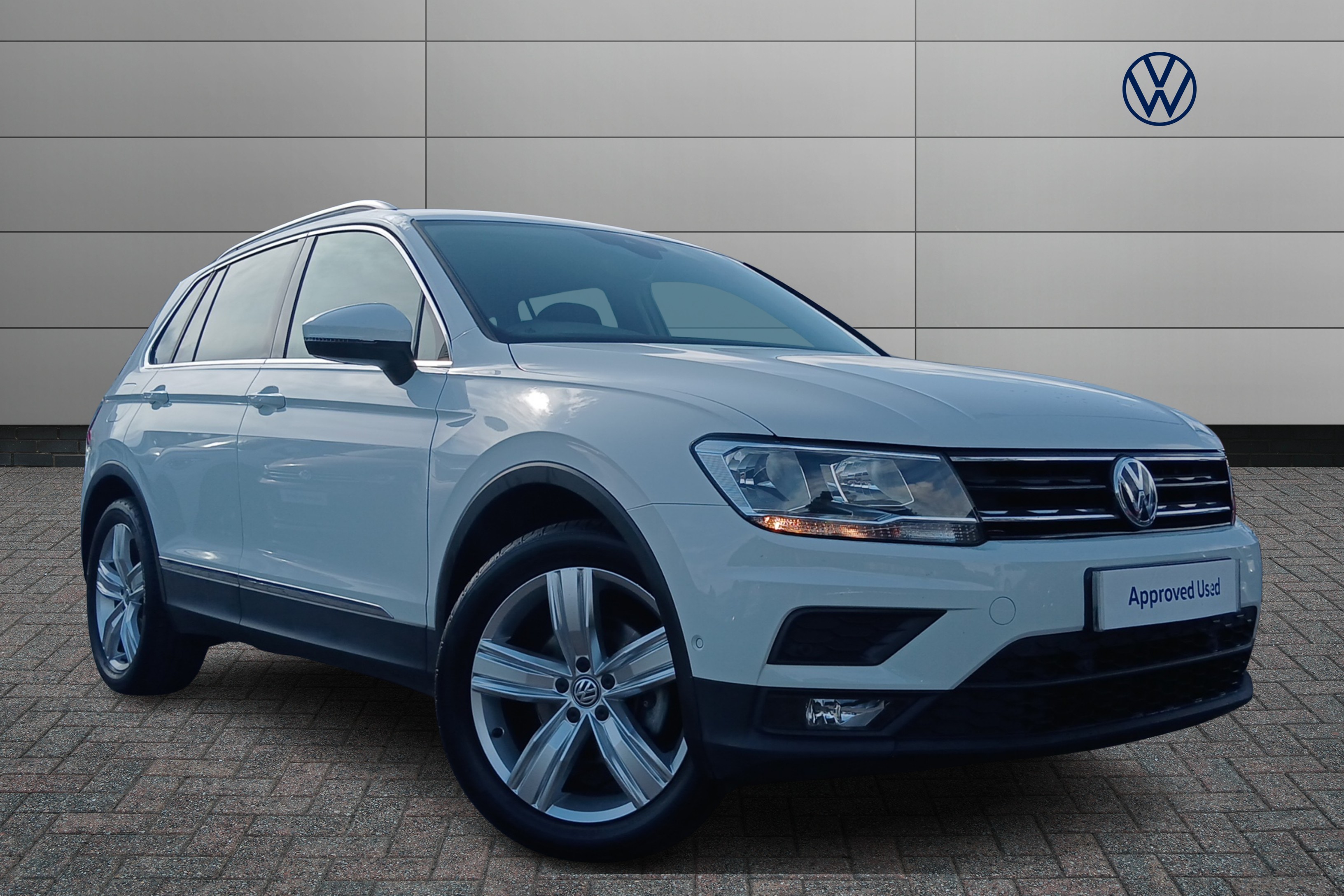 Main listing image - Volkswagen Tiguan