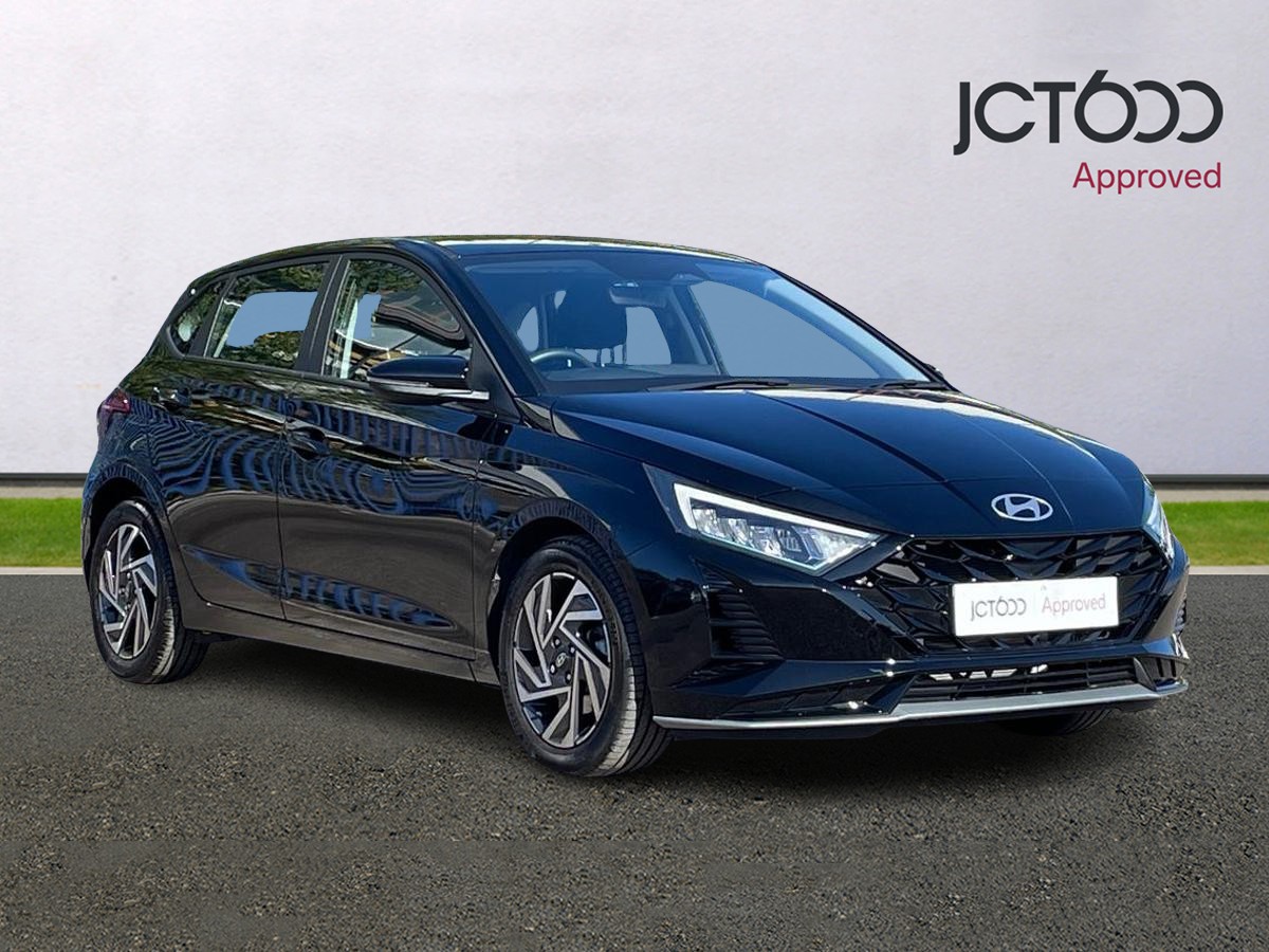 Main listing image - Hyundai i20