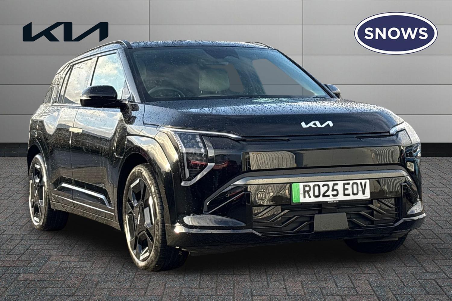 Main listing image - Kia EV3