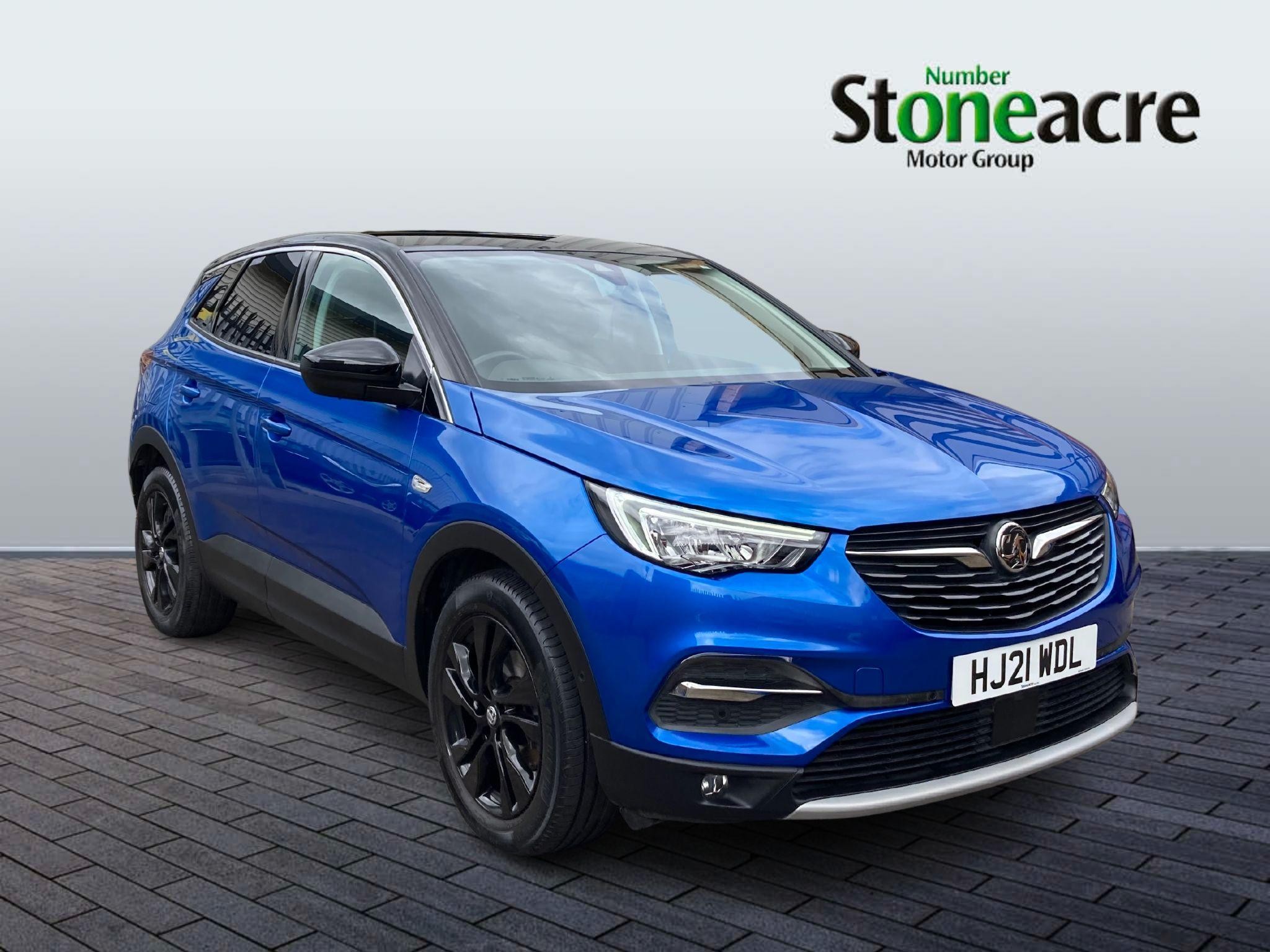Main listing image - Vauxhall Grandland X