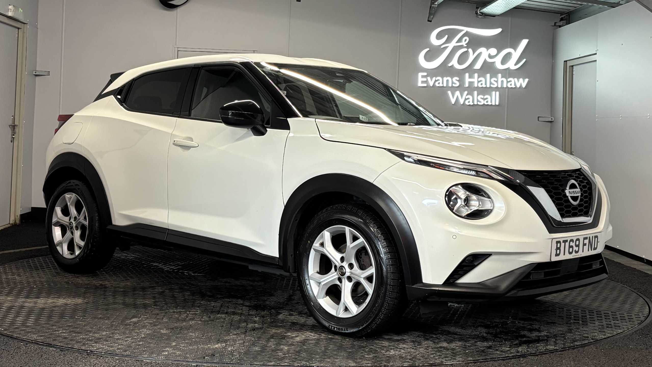 Main listing image - Nissan Juke