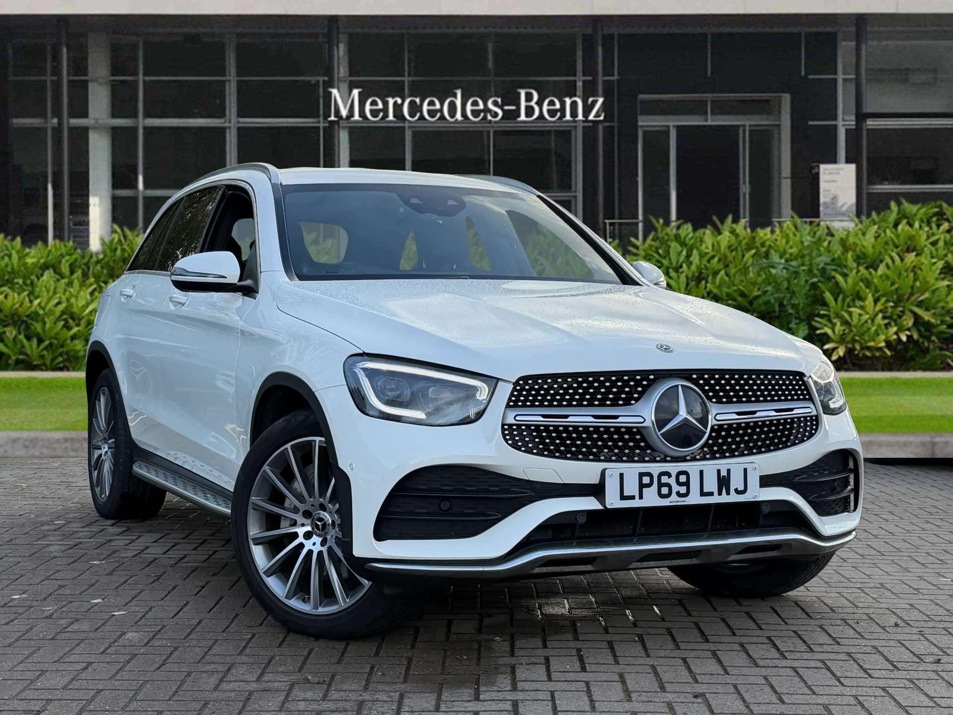 Main listing image - Mercedes-Benz GLC
