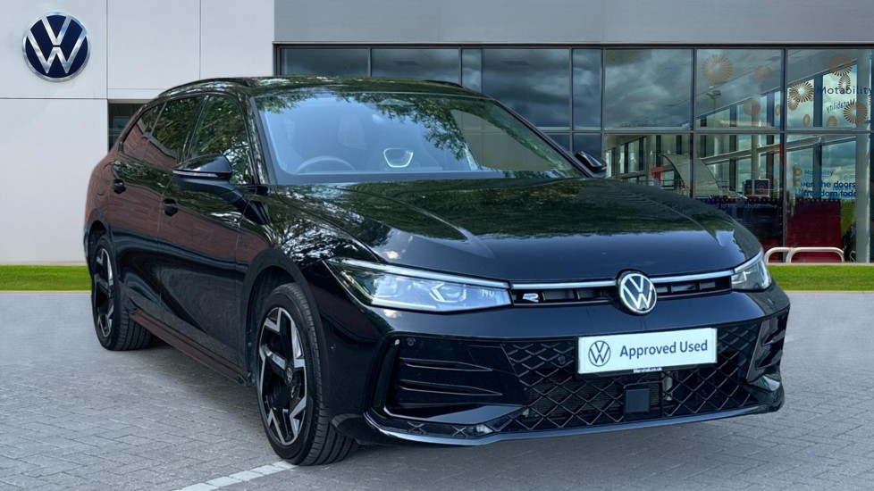 Main listing image - Volkswagen Passat