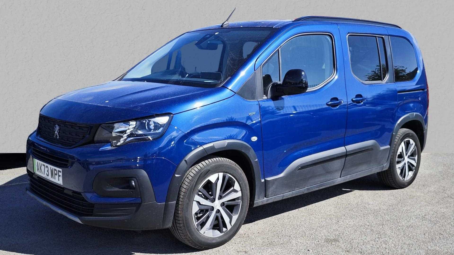 Main listing image - Peugeot Rifter