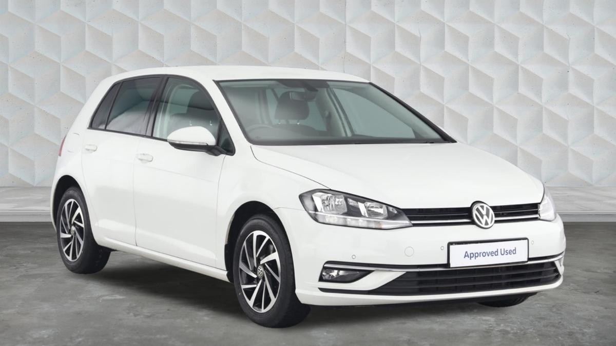 Main listing image - Volkswagen Golf