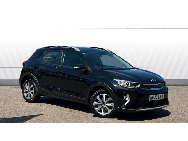 Main listing image - Kia Stonic