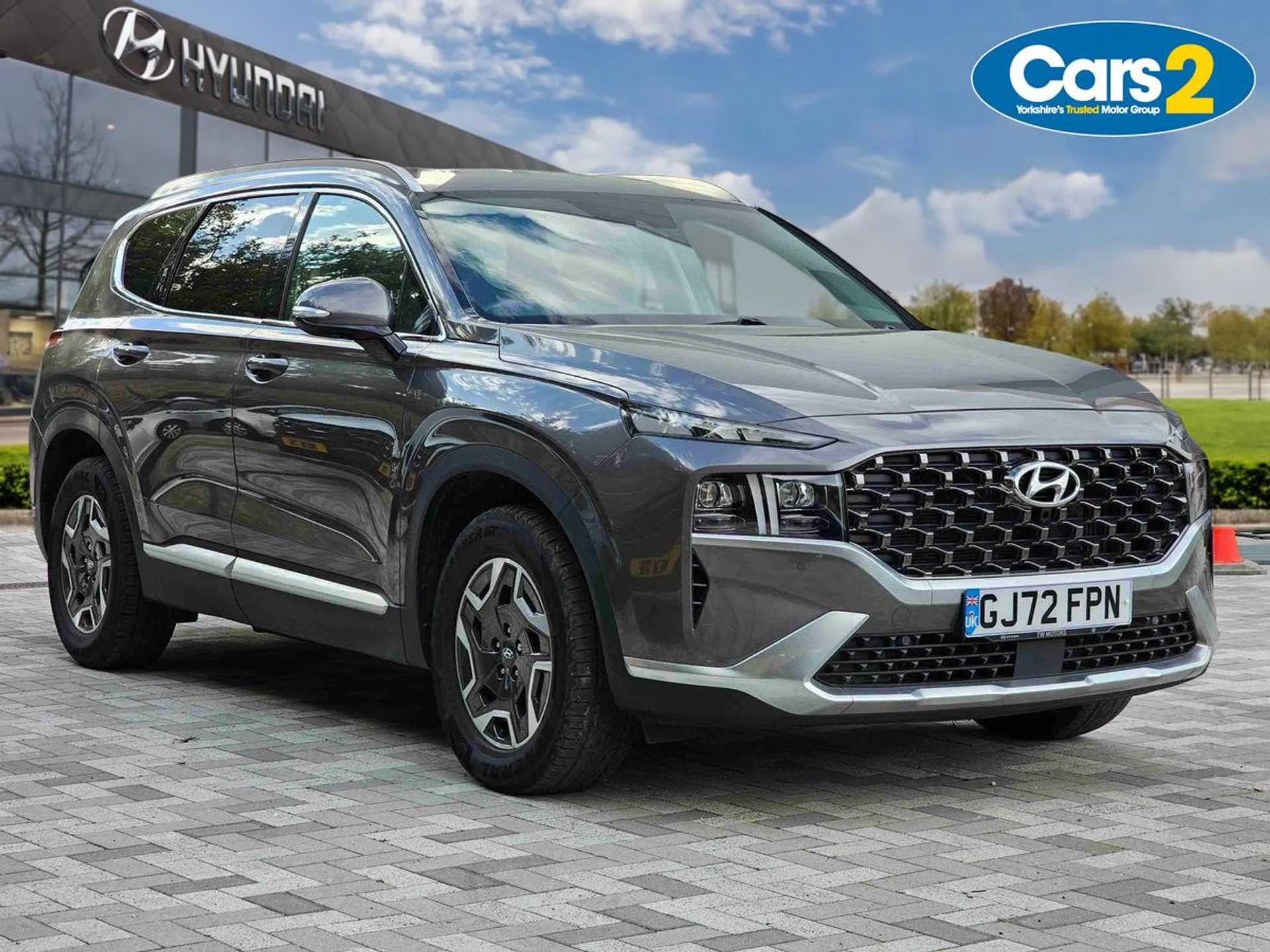 Main listing image - Hyundai Santa Fe