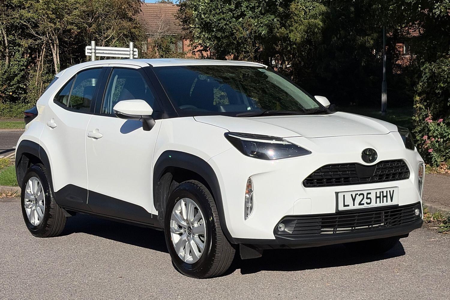 Main listing image - Toyota Yaris Cross