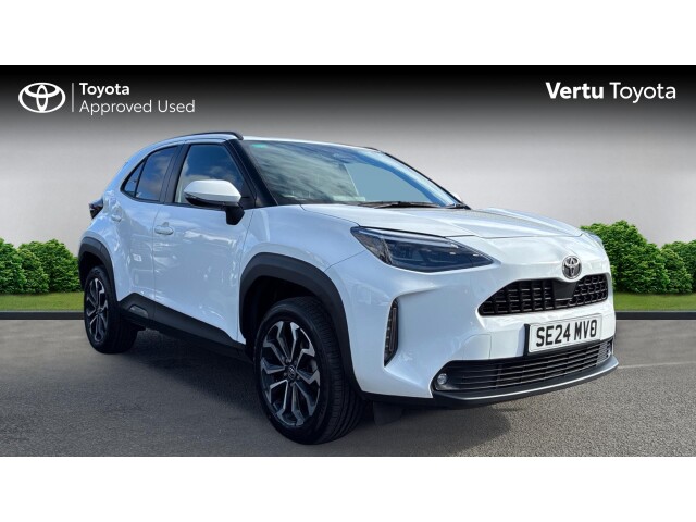 Main listing image - Toyota Yaris Cross