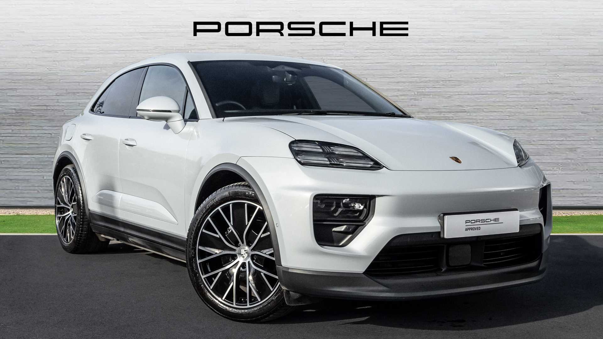 Main listing image - Porsche Macan