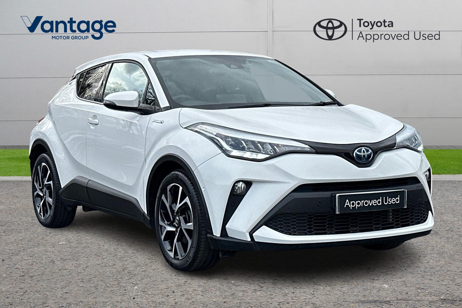Main listing image - Toyota C-HR
