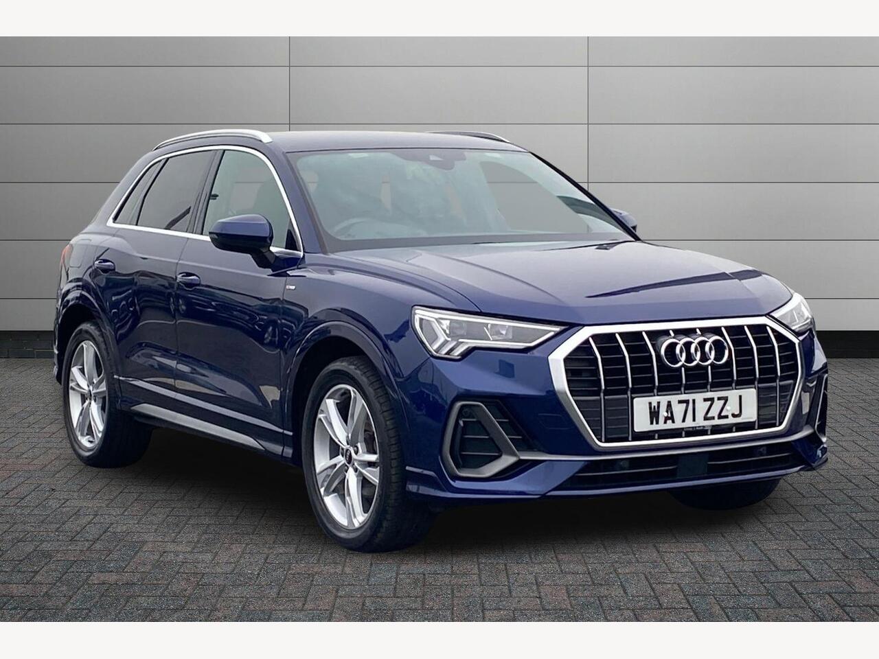 Main listing image - Audi Q3