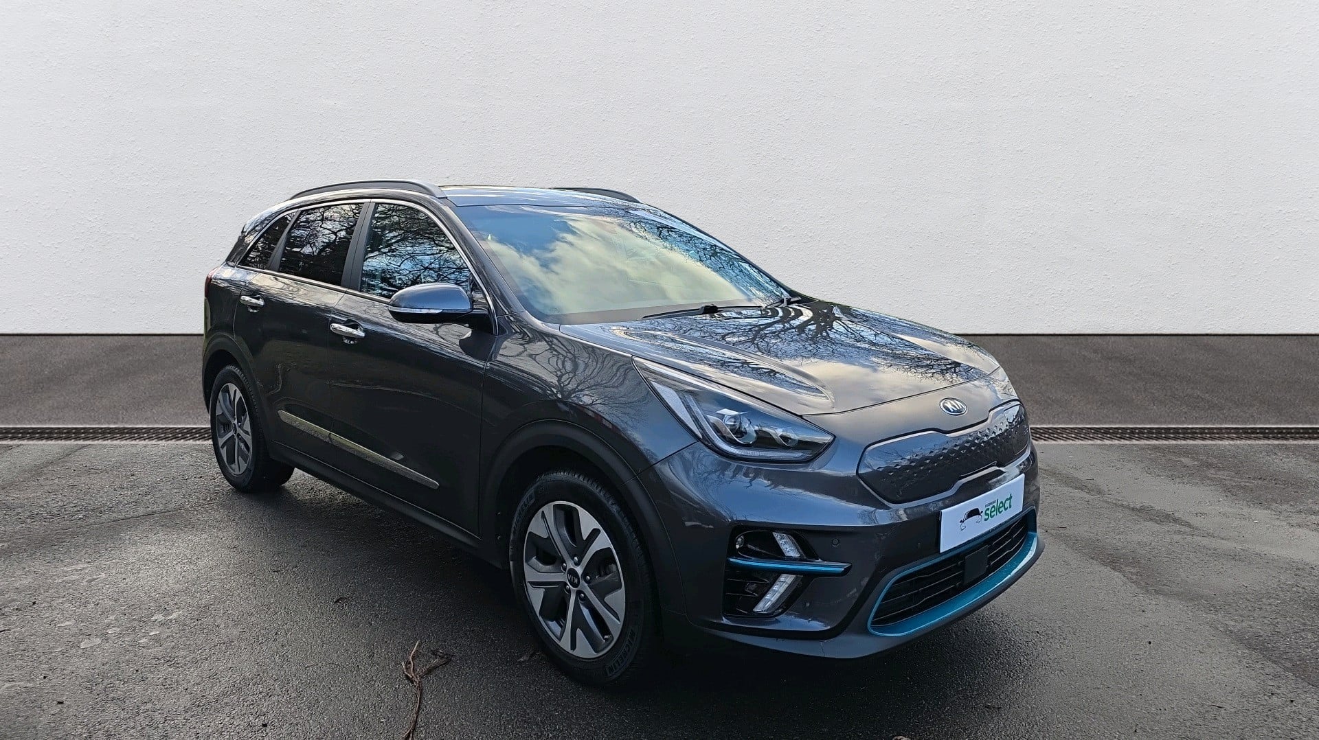 Main listing image - Kia e-Niro