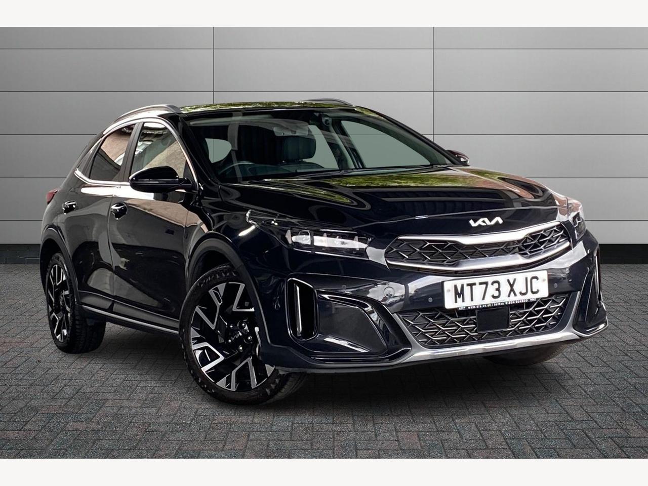 Main listing image - Kia XCeed