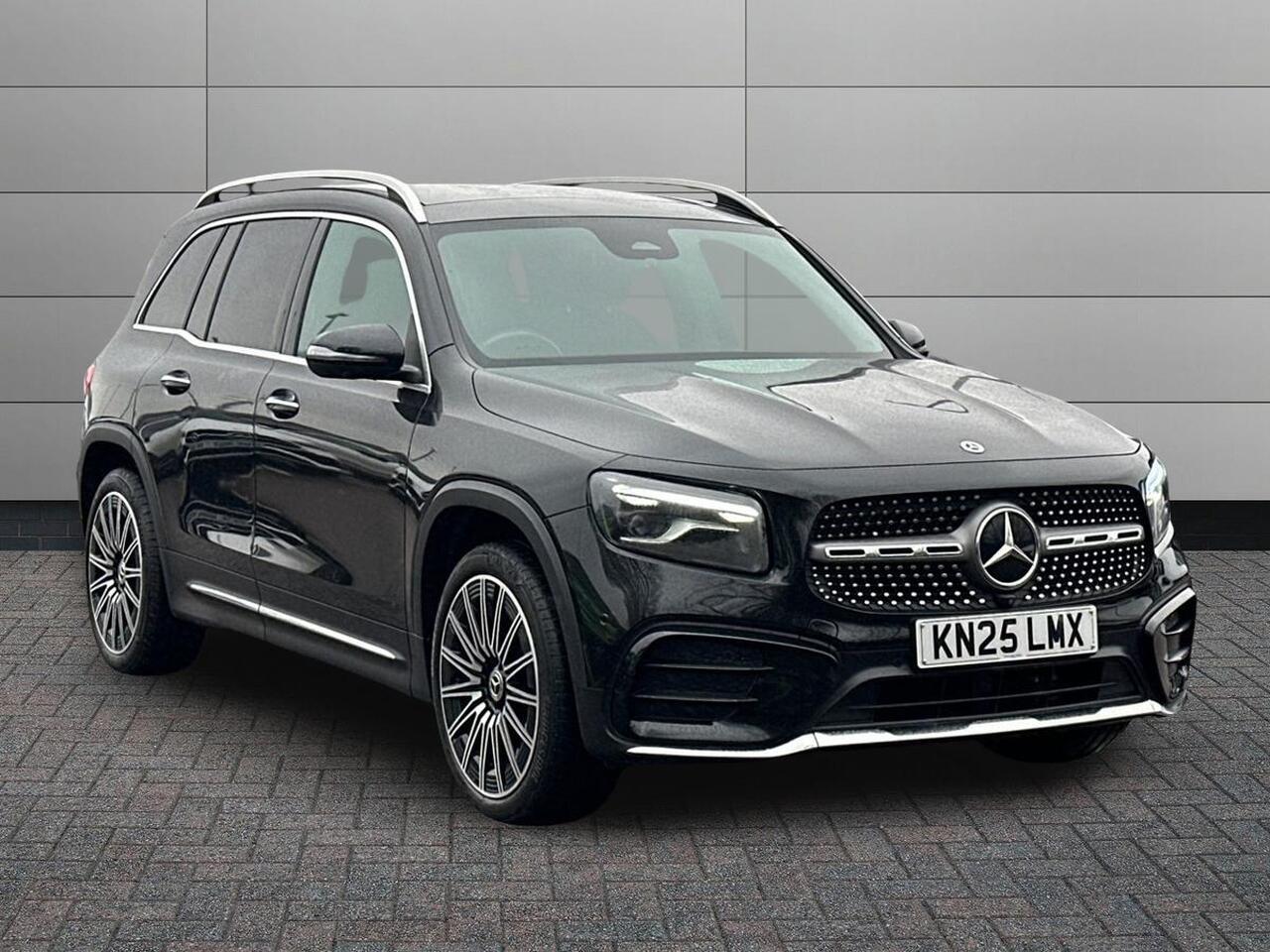 Main listing image - Mercedes-Benz GLB