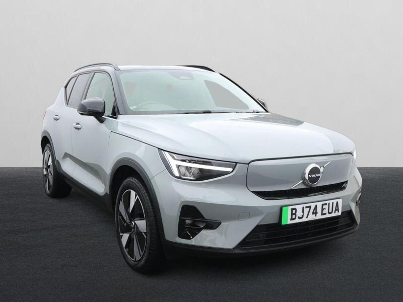 Main listing image - Volvo XC40