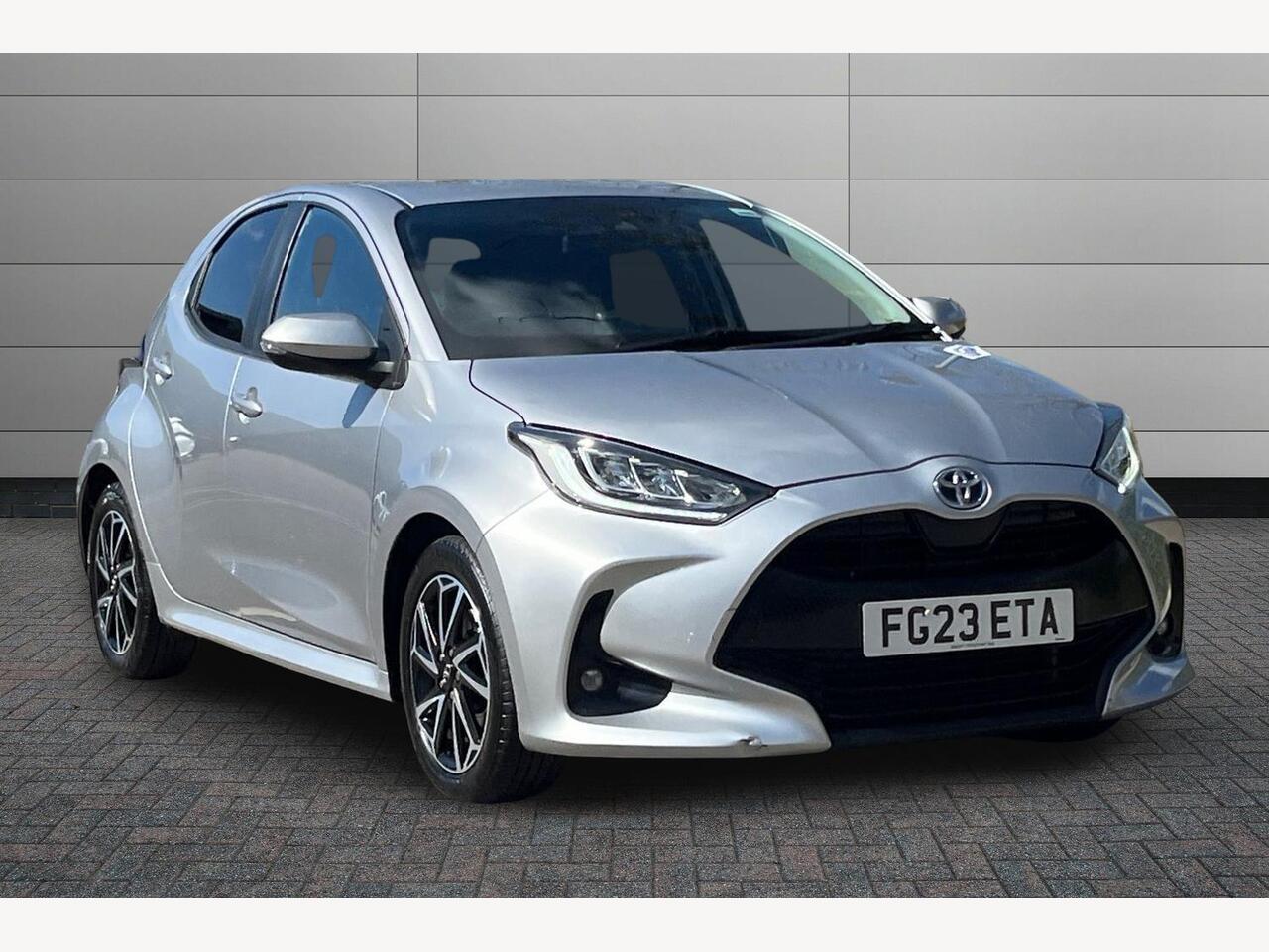 Main listing image - Toyota Yaris
