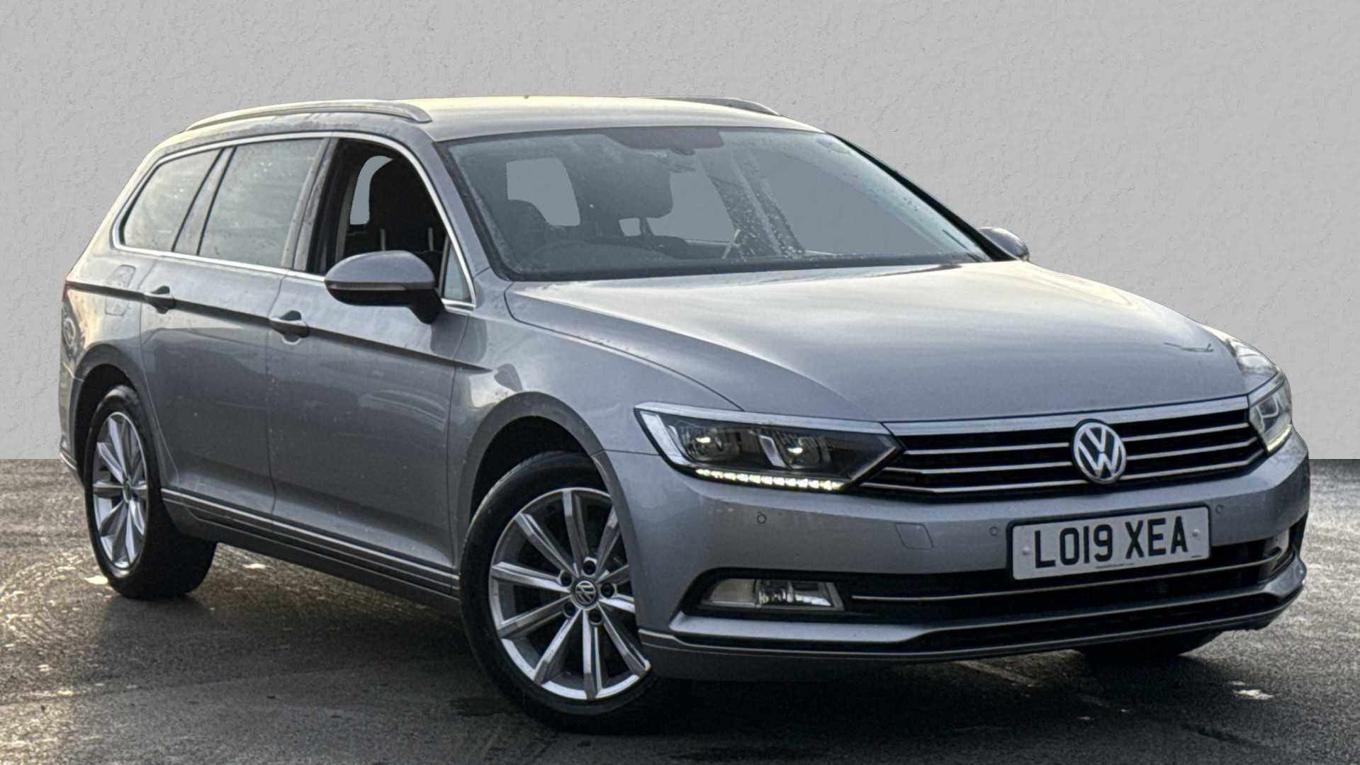 Main listing image - Volkswagen Passat Estate