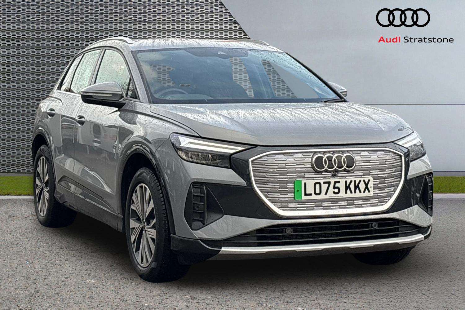 Main listing image - Audi Q4