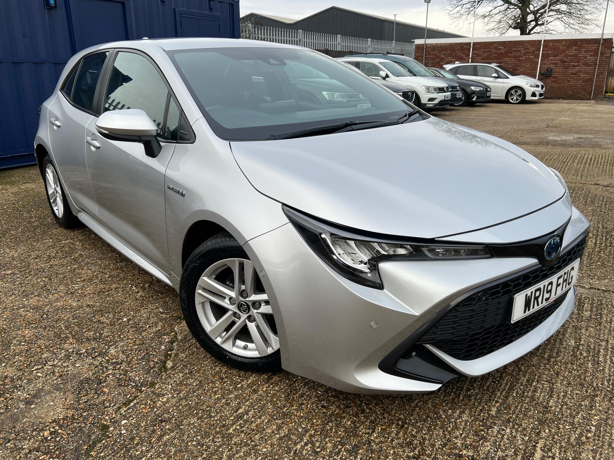 Main listing image - Toyota Corolla