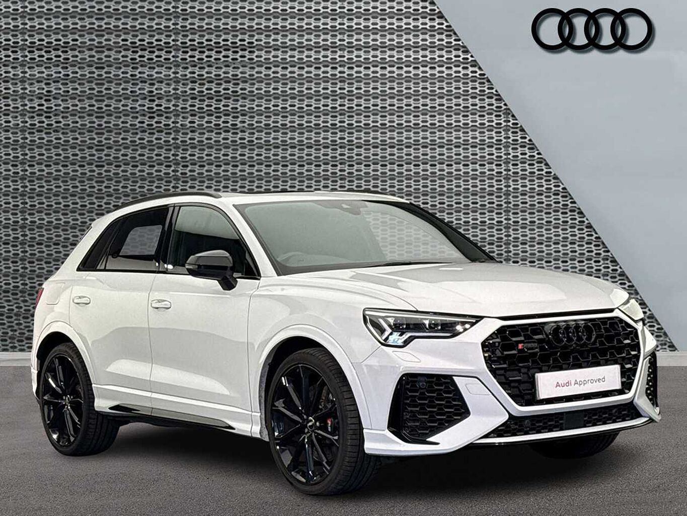 Main listing image - Audi RS Q3