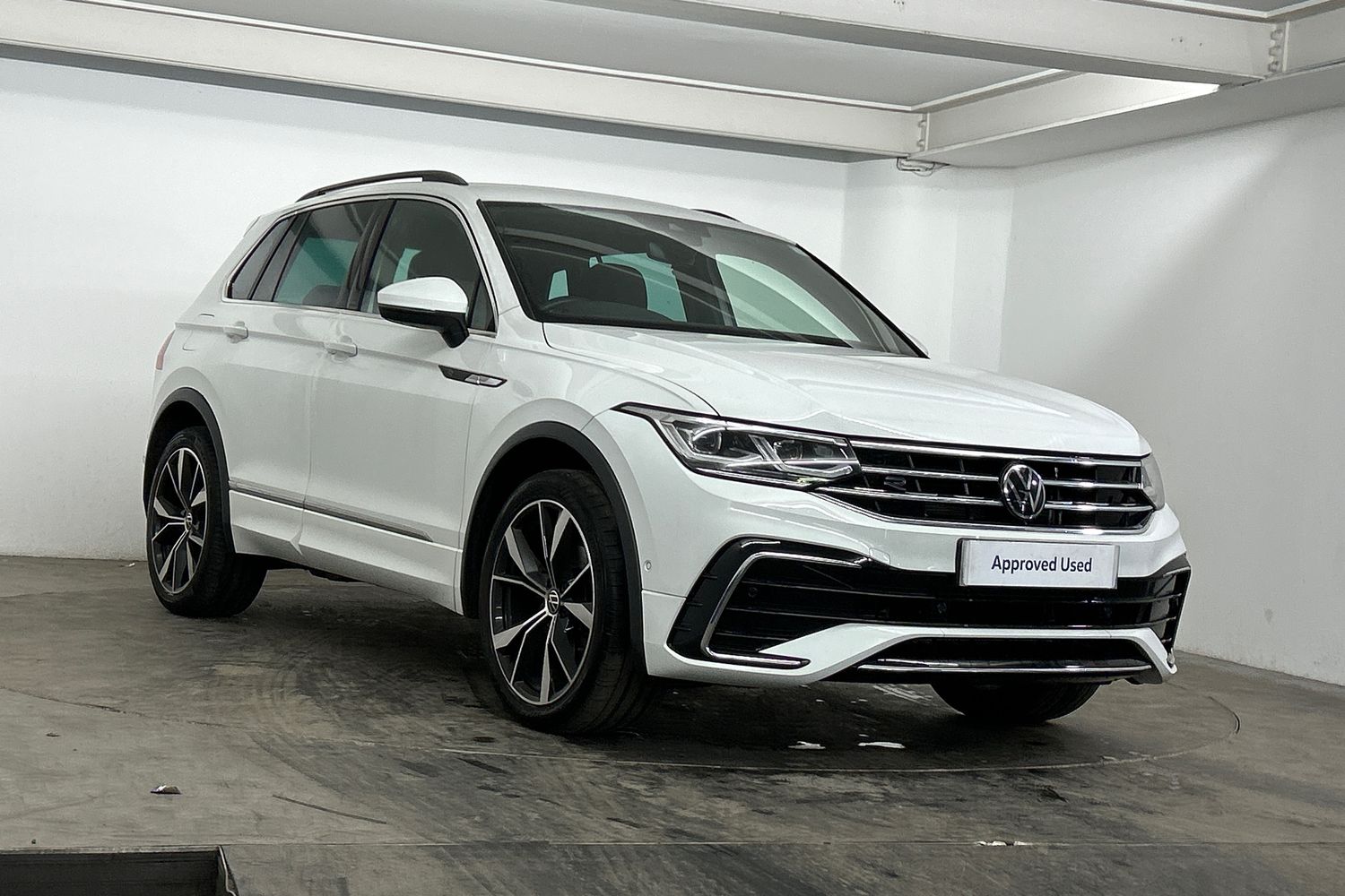 Main listing image - Volkswagen Tiguan