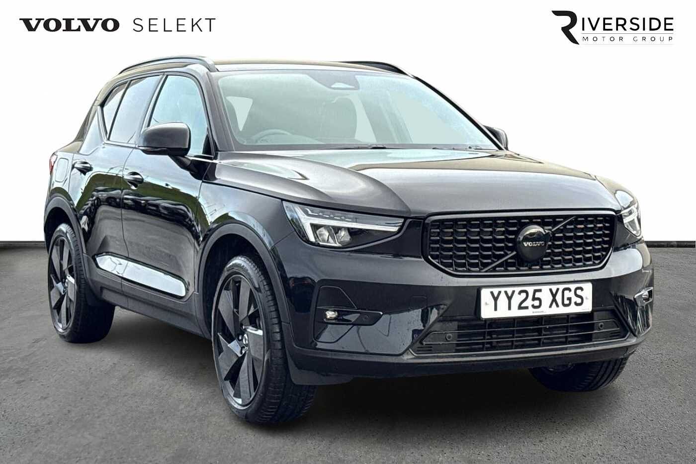Main listing image - Volvo XC40