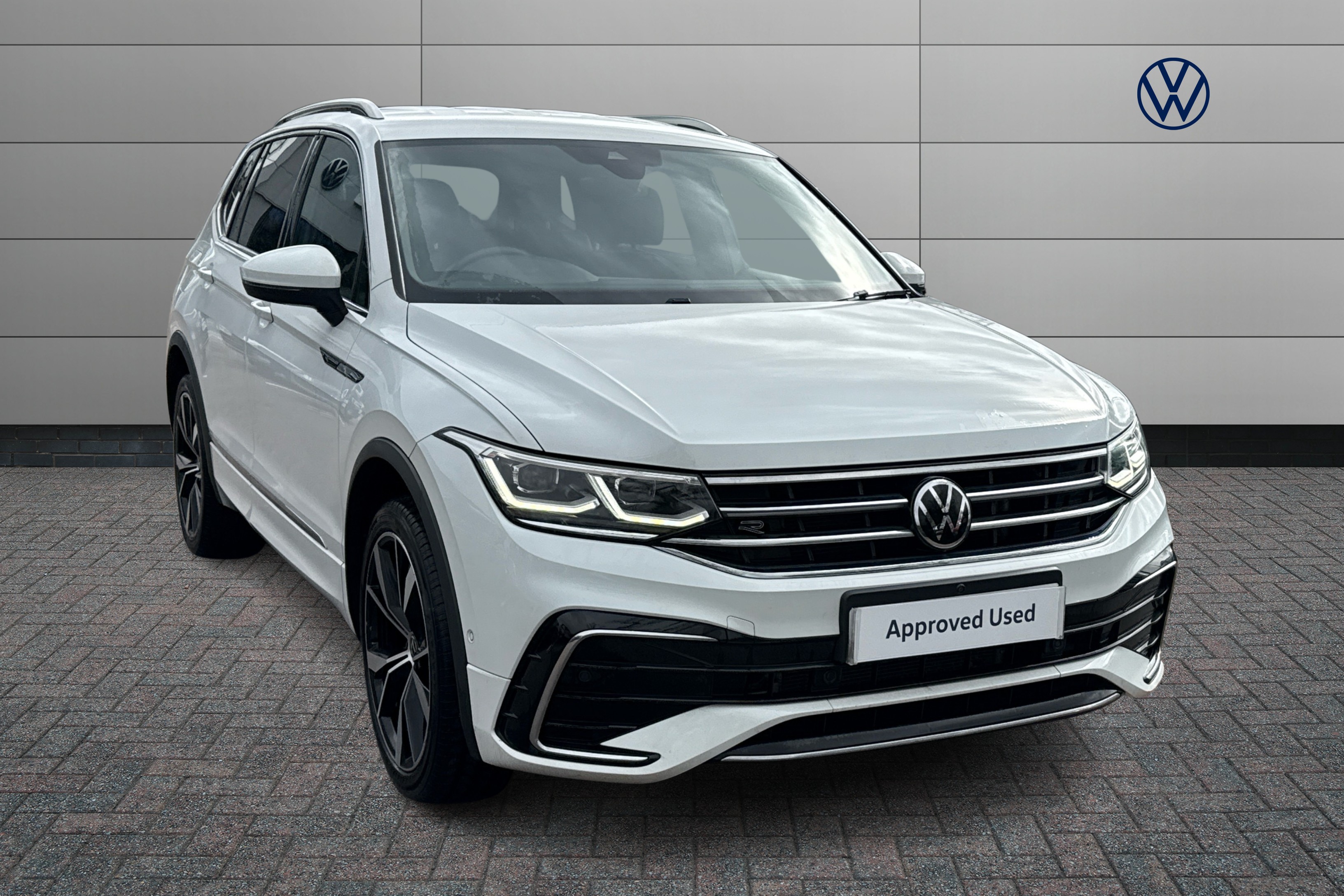 Main listing image - Volkswagen Tiguan Allspace
