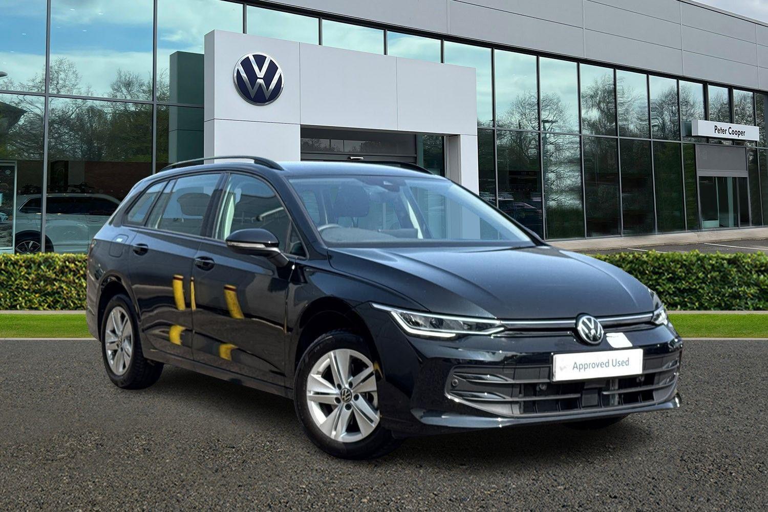 Main listing image - Volkswagen Golf Estate