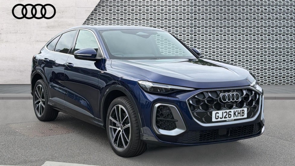 Main listing image - Audi Q5