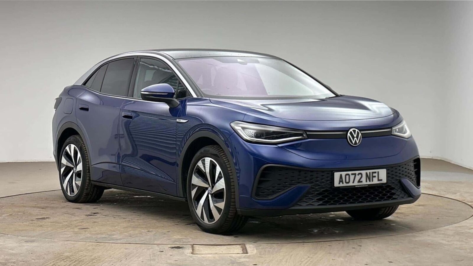 Main listing image - Volkswagen ID.5