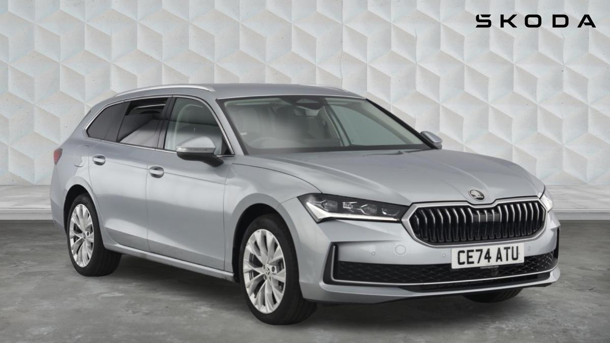 Main listing image - Skoda Superb Estate