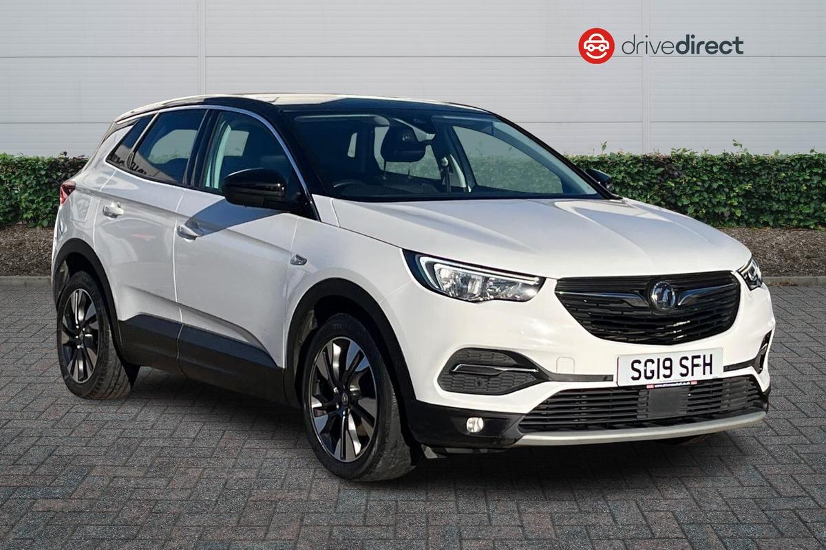 Main listing image - Vauxhall Grandland X