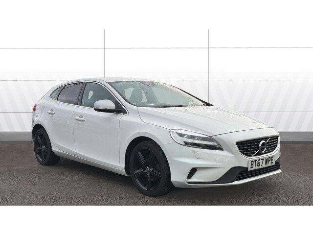 Main listing image - Volvo V40