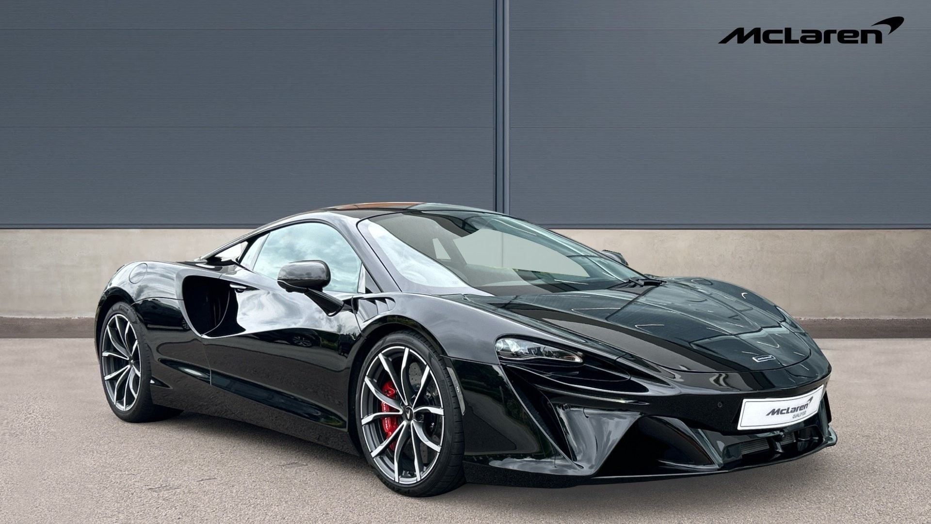 Main listing image - McLaren Artura