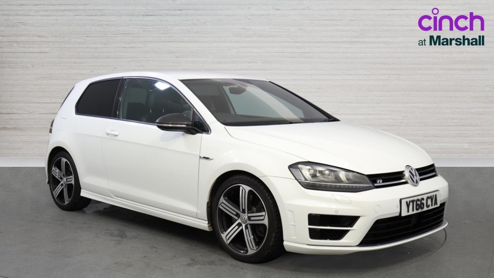 Main listing image - Volkswagen Golf