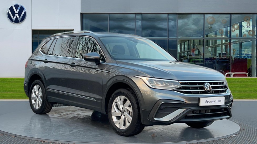 Main listing image - Volkswagen Tiguan Allspace