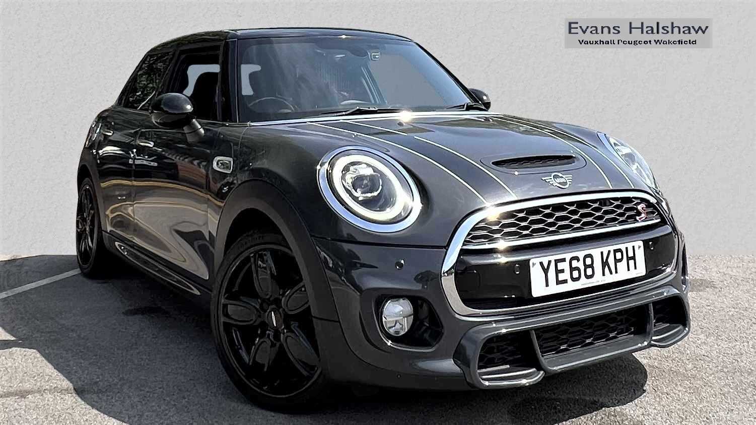 Main listing image - MINI Hatchback 5dr