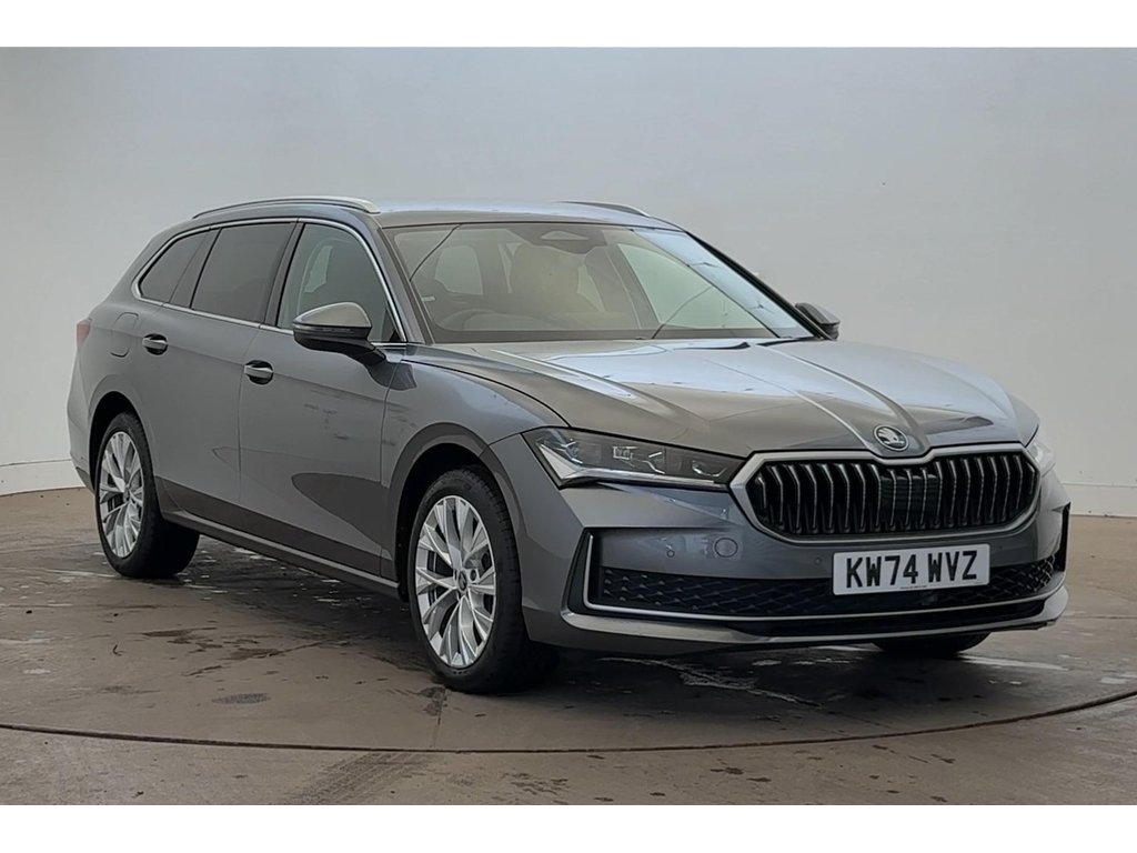 Main listing image - Skoda Superb Estate