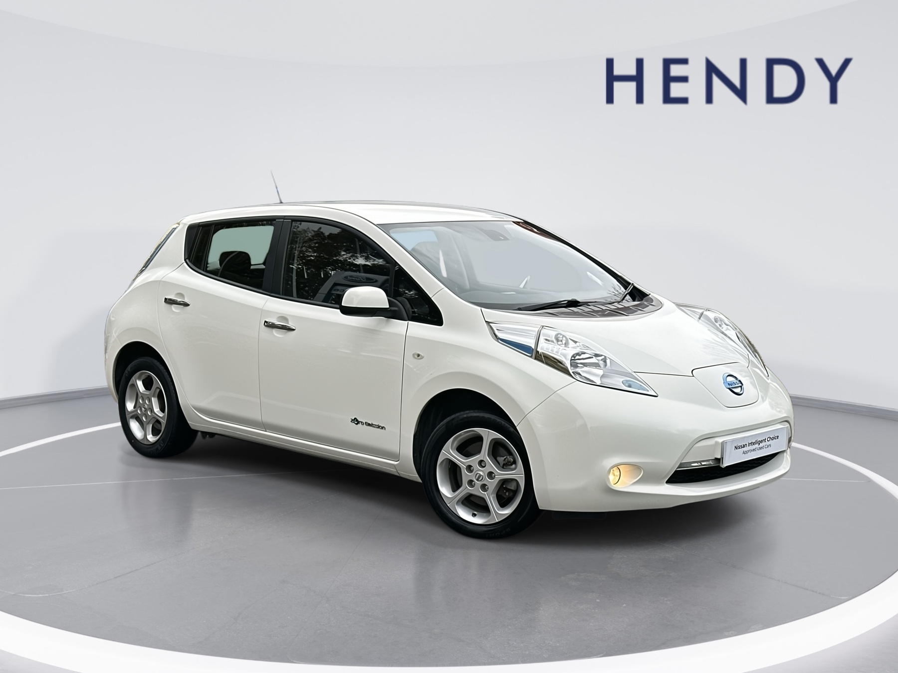 Main listing image - Nissan Leaf