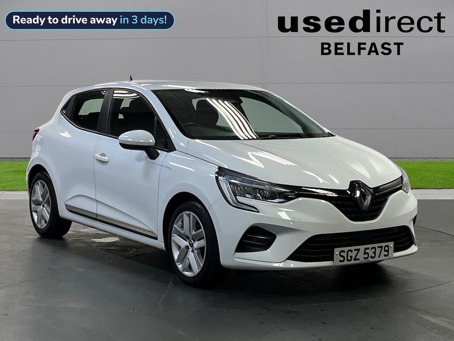 Main listing image - Renault Clio