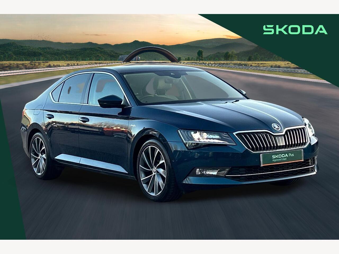 Main listing image - Skoda Superb
