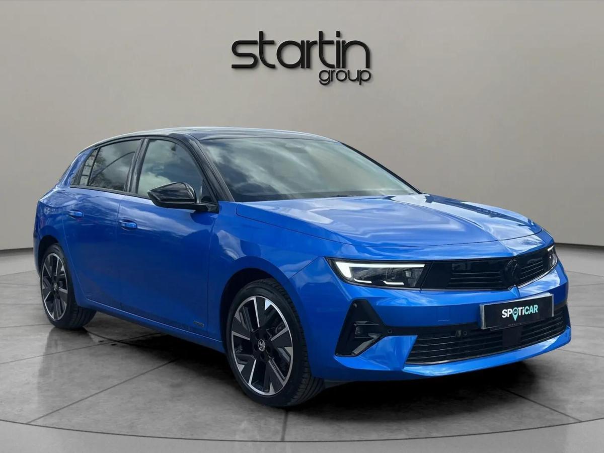 Main listing image - Vauxhall Astra